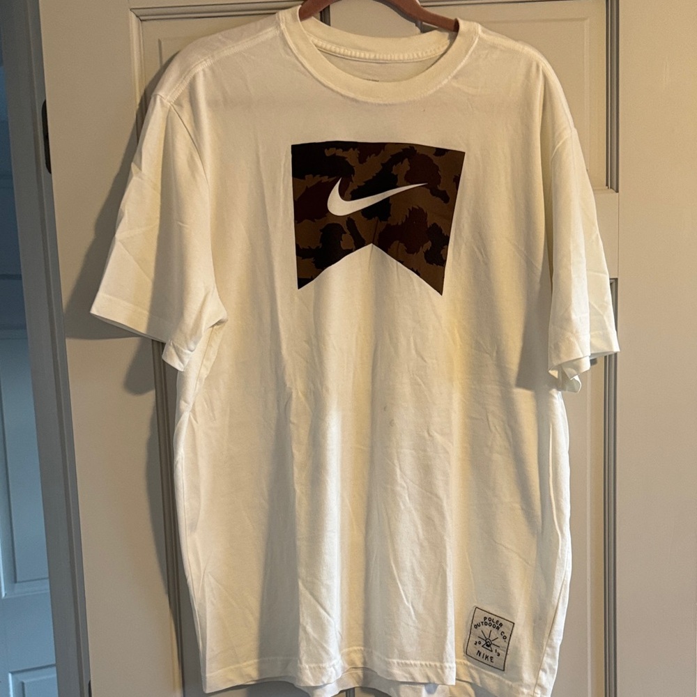 Nike Men's Dri-Fit White Tee with Brown Camo Graphic